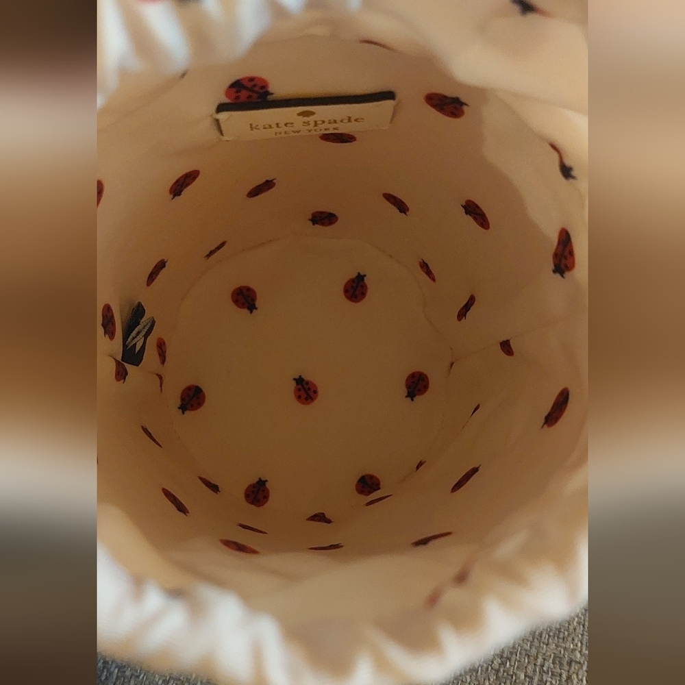 Kate Spade Dottie Embroidered Ladybug Straw Cylinder Crossbody 🐞 - Picture 6 of 9